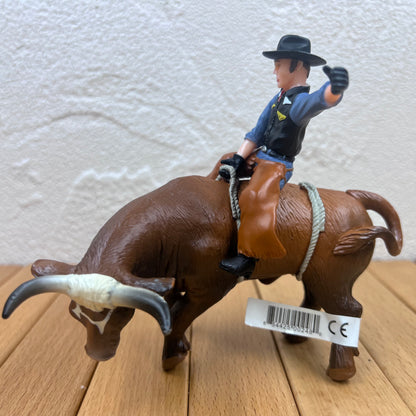 1/16 Scale Bucking Bull & Rider Rodeo Cowboy Toy Figurines