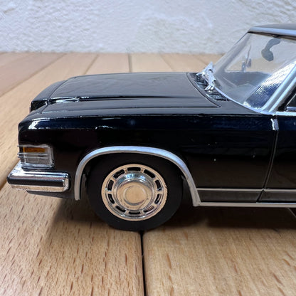 1/43 Scale Soviet ZIL-4104 Limousine Diecast Model Car