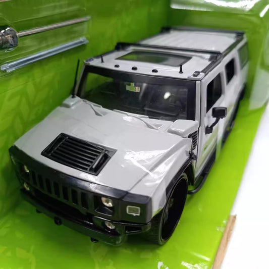 1/24 Scale Hummer H2 SUV Diecast Model Car
