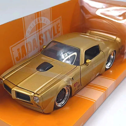 1/24 Scale 1972 Pontiac Firebird Diecast Model Car