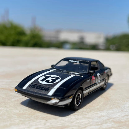 1/64 Scale Mazda RX-7 Sports Car Diecast Model