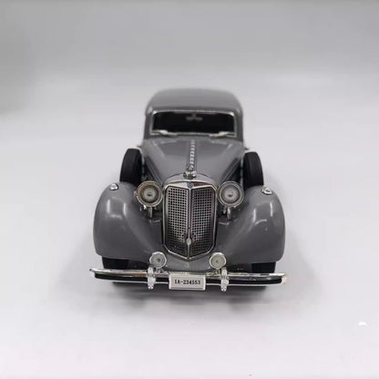 1/43 Scale Mercedes-Benz 770 Vintage Car Diecast Model