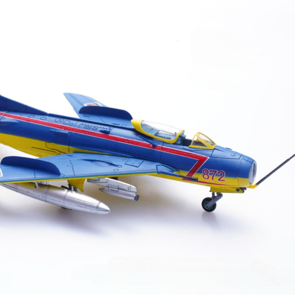 1/72 Scale Mikoyan-Gurevich MiG-19 Farmer Soviet Fighter Aircraft Diecast Model