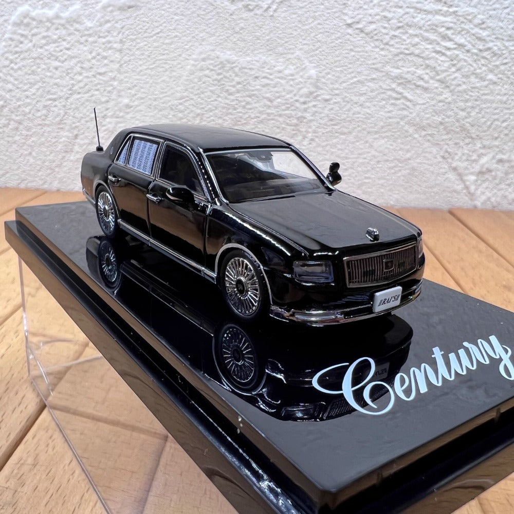 1/64 Scale Toyota Century Luxury Car Diecast Model