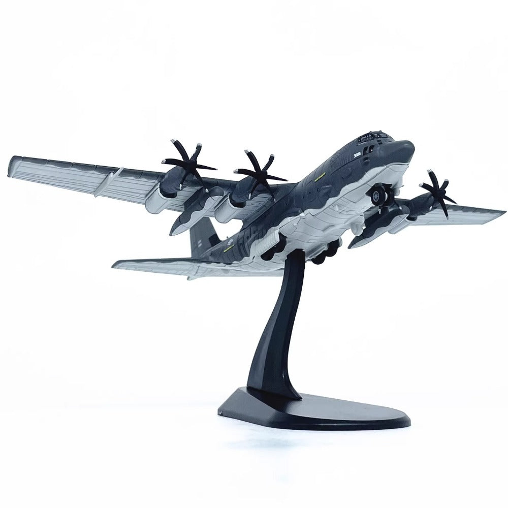 Lockheed AC-130 Gunship Ground-Attack Aircraft 1/200 Scale Diecast