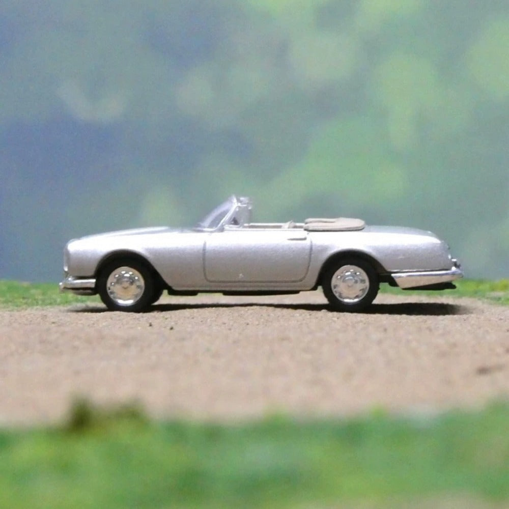 1/87 Scale Facel Vega Vintage Car Diecast Model