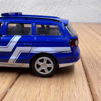 1/64 Scale Volkswagen Passat 2.0 FSI Technisches Hilfswerk Diecast Model Car
