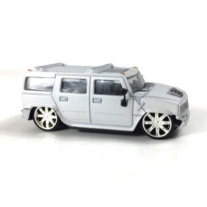 1/64 Scale 2004 Hummer H2 SUV Diecast Model Car
