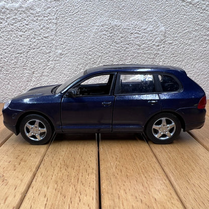 1/32 Scale 2004 Porsche Cayenne Turbo Luxury Crossover SUV Diecast Model Car
