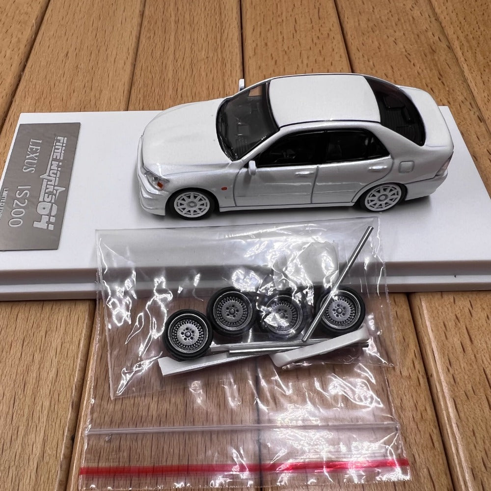 1/64 Scale Lexus IS 200 Executive Car Diecast Model