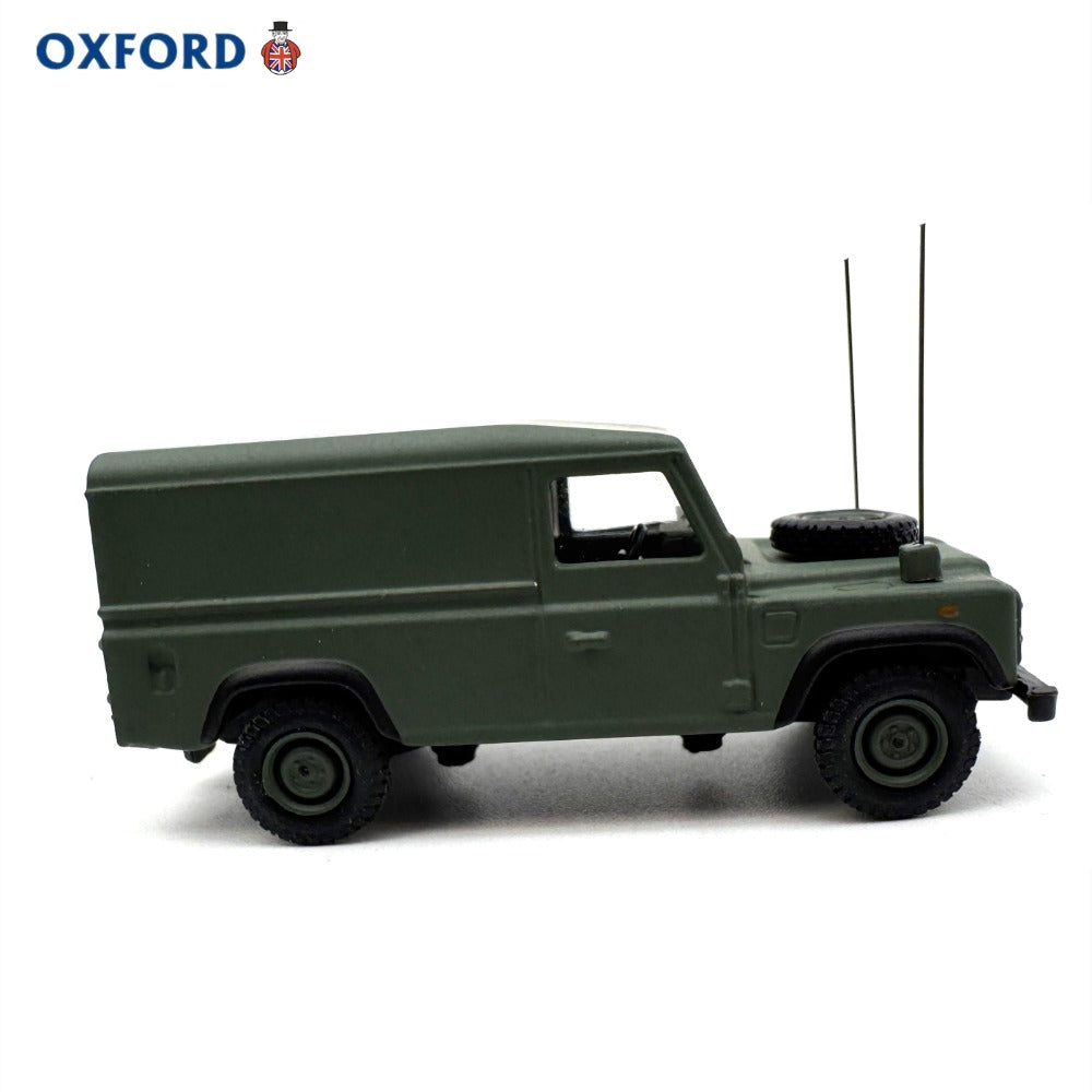 1/76 Scale Land Rover Defender Military Vehicle Diecast Model Car