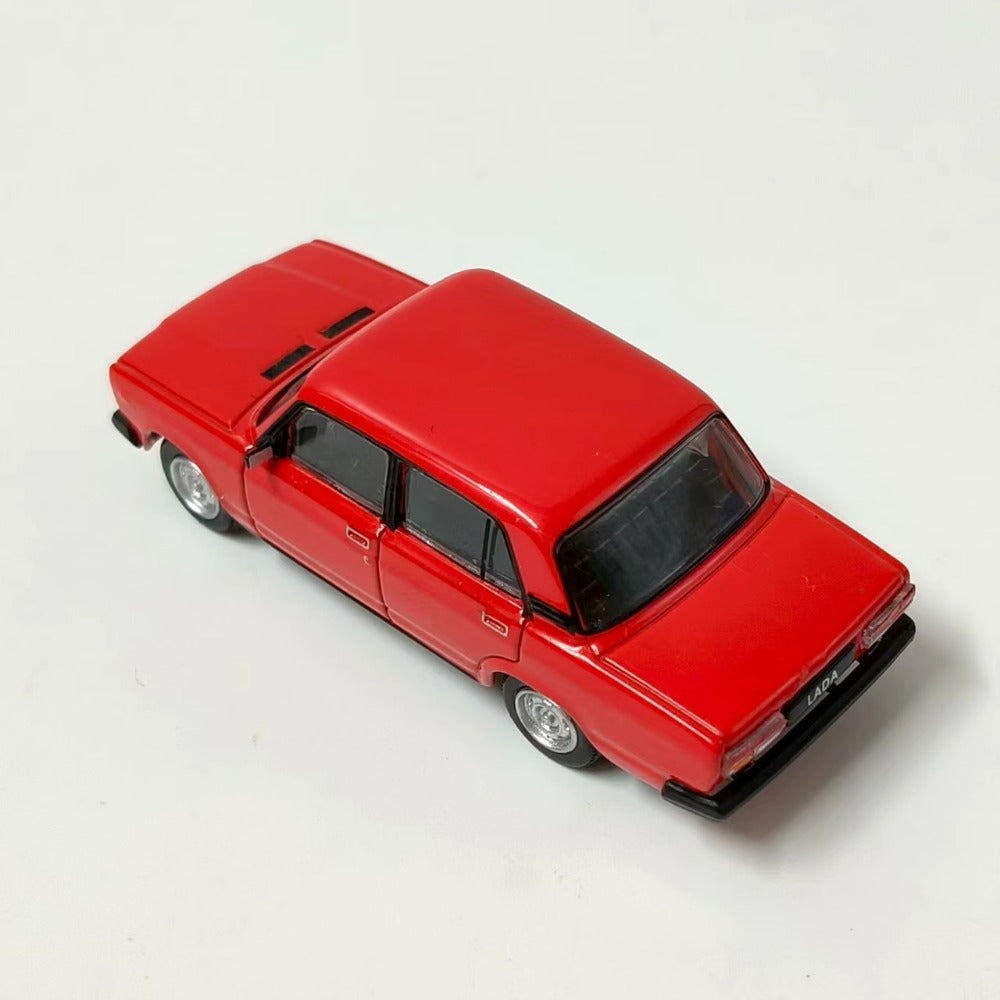 1/64 Scale Lada 2105 Soviet Saloon Car Diecast Model