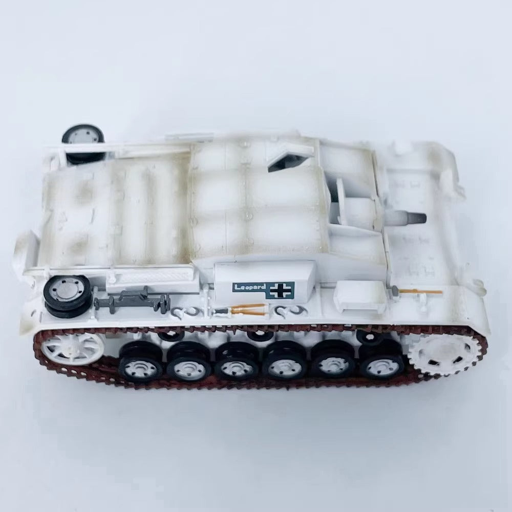 German Sturmgeschütz StuG III Ausf.E armored fighting vehicle pre-built 1/72 scale plastic model