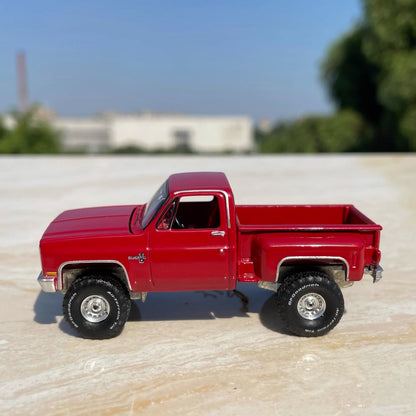 1/64 Scale Chevy Silverado Pickup Truck Diecast Model Car
