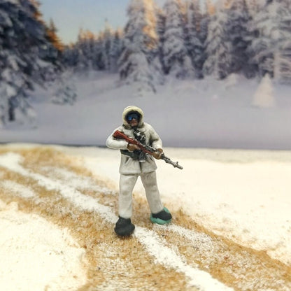1/72 Scale Snow Soldiers Painted Figures for Model Dioramas