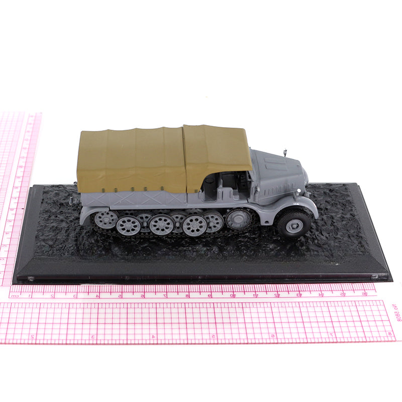 1/72 Scale WWII German Schwerer Zugkraftwagen 18 t Sd.Kfz. 9