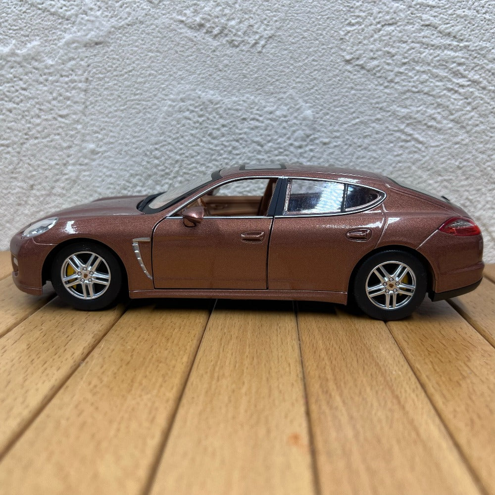 1/24 Scale Porsche Panamera Turbo Luxury Car Diecast Model