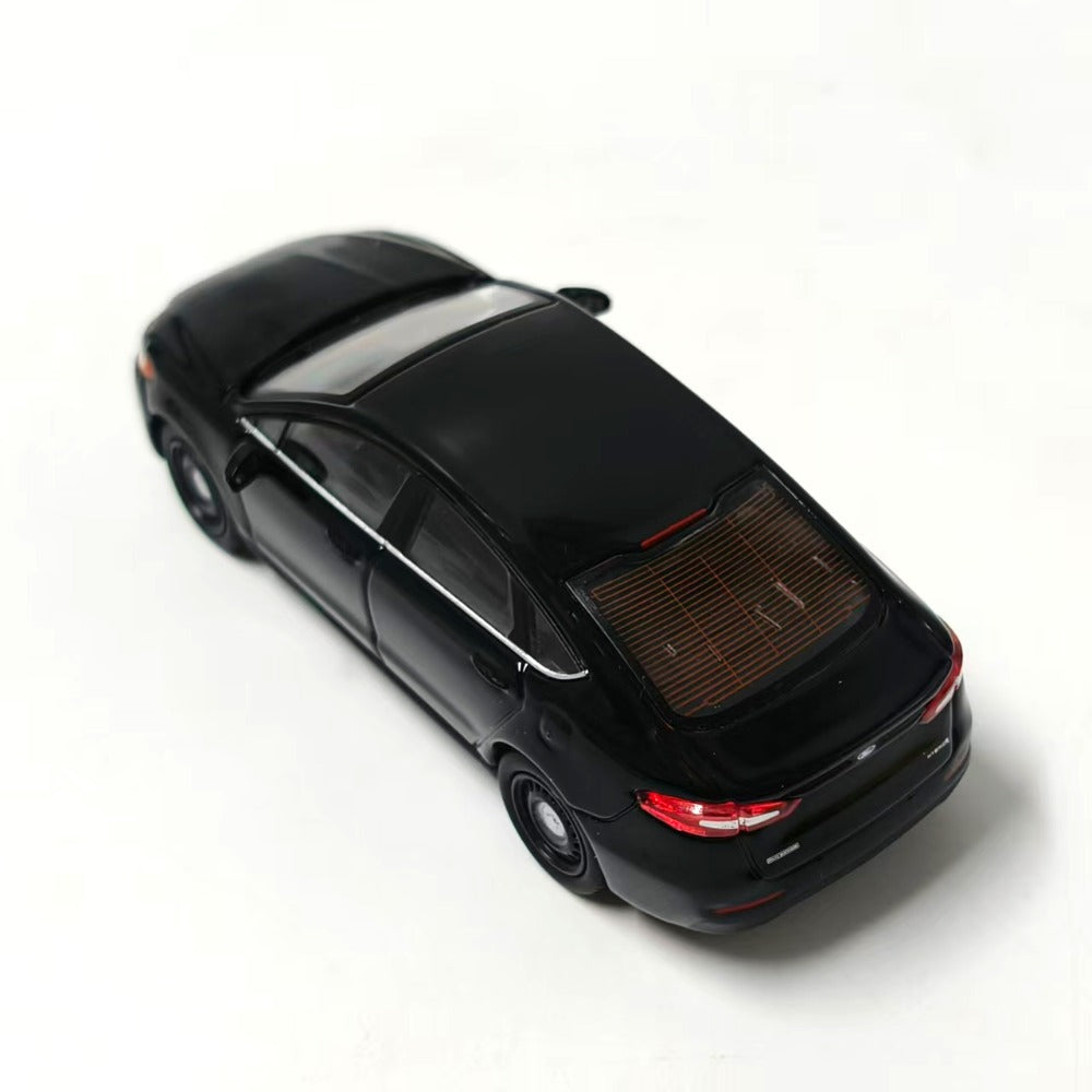 1/64 Scale Ford Police Responder Hybrid Sedan Diecast Model Car