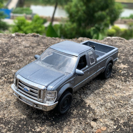 1/43 Scale Ford F-250 Pickup Truck Diecast Model Car
