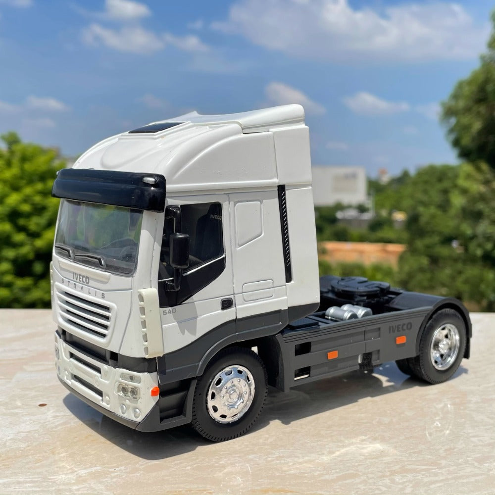 1/32 Scale Iveco Stralis Heavy Duty Truck Diecast Model Car