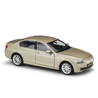 1/24 Scale BMW 535i Executive Car Diecast Model