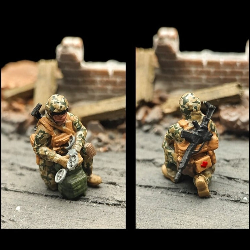 1/72 Scale Drone Squad Soldiers Painted Figures for Model Dioramas