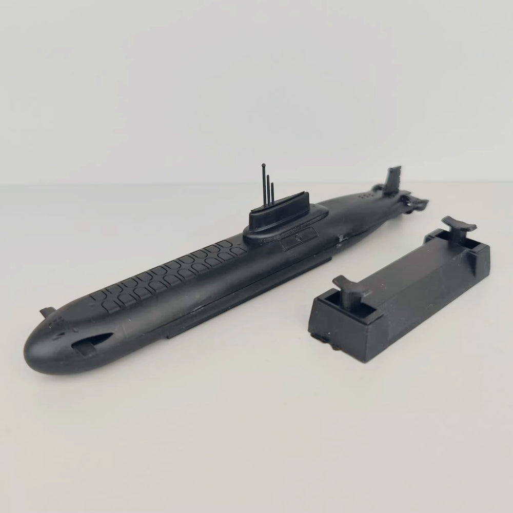 1/1200 Scale Project 941 Akula Typhoon-Class Ballistic Missile Submarine Pre-built Plastic Collectible Model