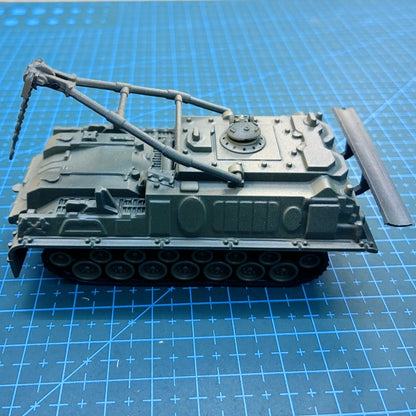1/72 Scale M88A1 Armored Recovery Vehicle ARV Pre-built Plastic Collectible Model
