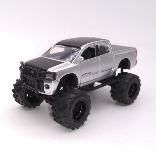 1/64 Scale 2006 Nissan Titan Monster Truck Diecast Model Car
