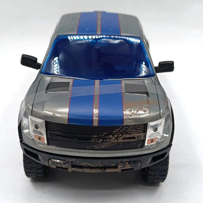 1/24 Scale 2011 Ford F-150 SVT Raptor Pickup Truck Dirt Stain Deisgn Diecast Model