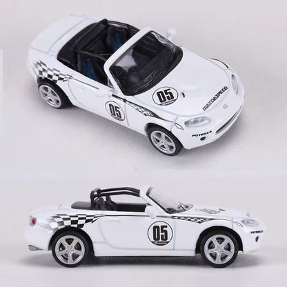 1/64 Scale Mazda MX-5 Sports Car Diecast Model