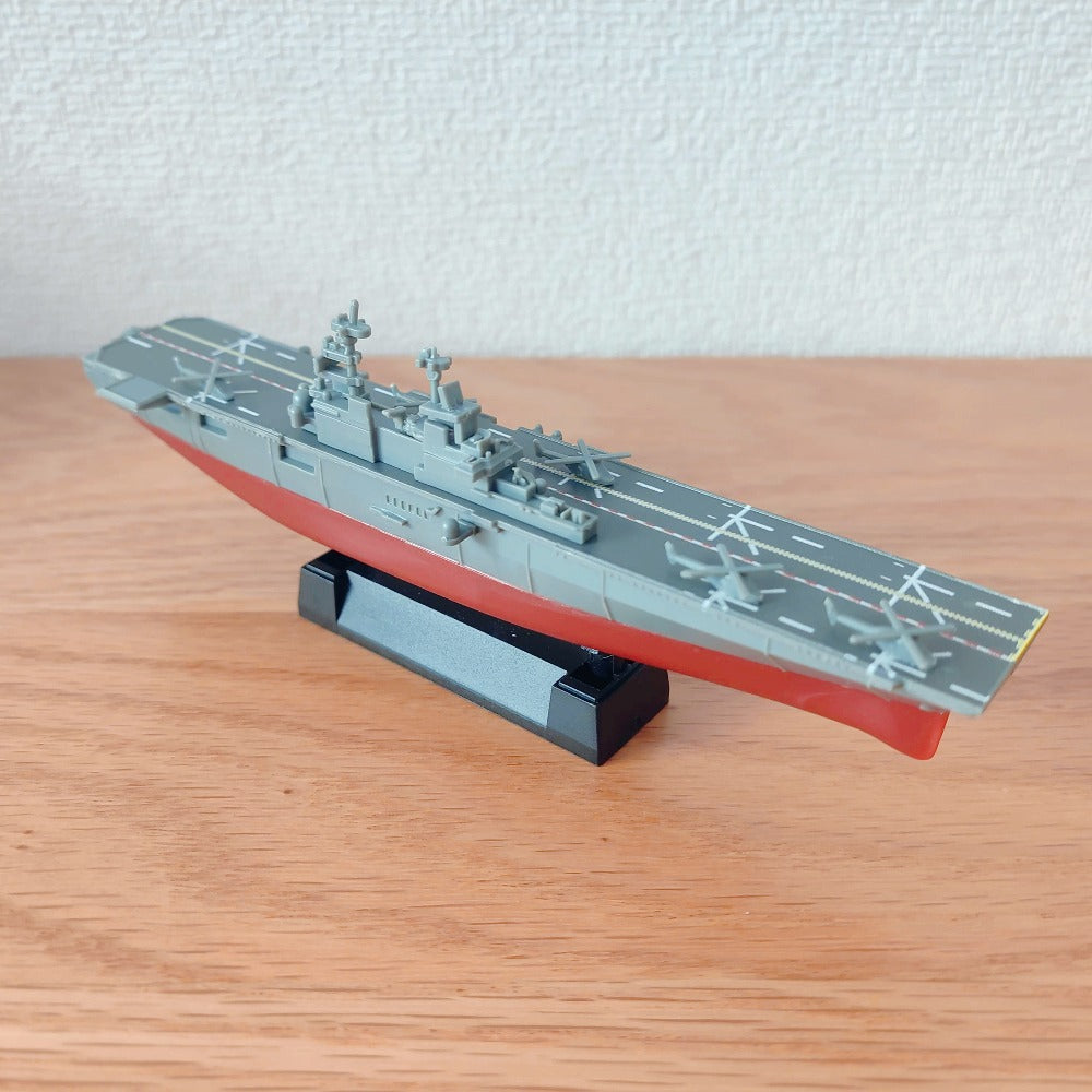 1/1600 Scale Wasp-Class Amphibious Assault Ship Pre-built Plastic Collectible Model