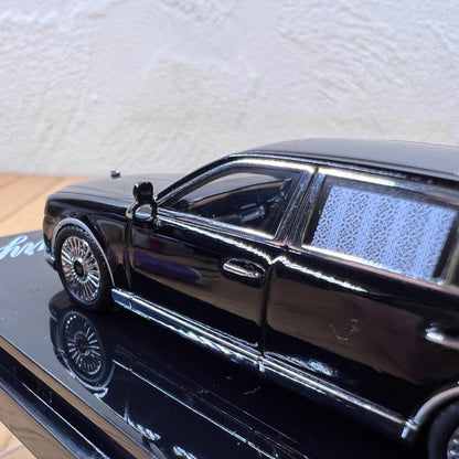 1/64 Scale Toyota Century Luxury Car Diecast Model