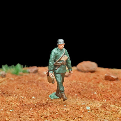 1/72 Scale WWII Army Soldiers Painted Figurines for Model Dioramas