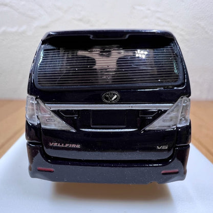 1/64 Scale 2013 Toyota Vellfire Golden Eyes II Minivan Diecast Model Car