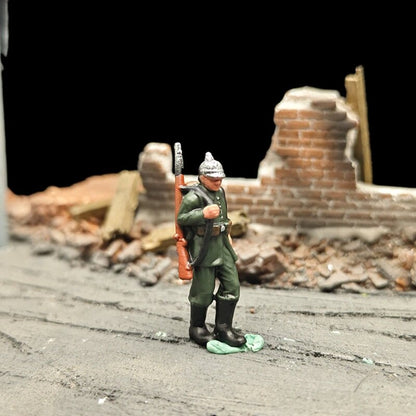 1/72 Scale German Soldiers Painted Figures for Model Dioramas