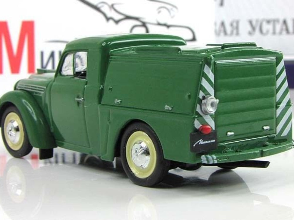 1/43 Scale Moskvitch-400 Soviet APA-7 Diecast Model Car