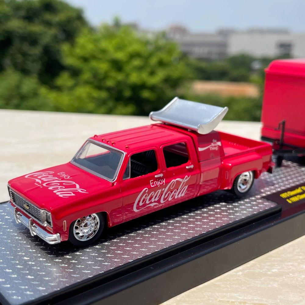 1/64 Scale 1973 Chevrolet Cheyenne Super 30 & 1959 Chevy Corvette Diecast Model