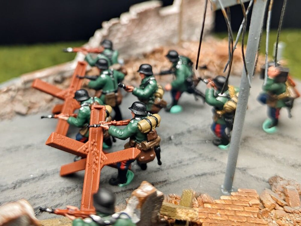 1/72 Scale WWII German Soldiers Painted Figures Set for Model Dioramas