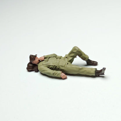 1/72 Scale WWII Soldiers at Rest Painted Figures for Model Dioramas