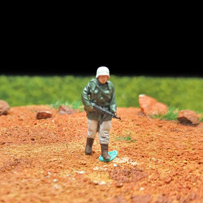 1/72 Scale Army Soldiers Painted Figures Set for Model Dioramas