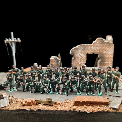 1/72 Scale German Soldiers Painted Figures Set for Model Dioramas