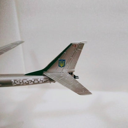 1/200 Scale Tupolev Tu-95 Bear Strategic Bomber Diecast Model Aircraft