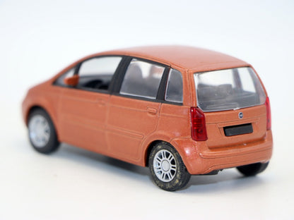 1/43 Scale Fiat Idea Mini MPV Diecast Model Car