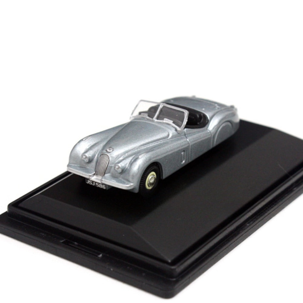 1/76 Scale Jaguar XK120 Convertible Sports Car Diecast Model