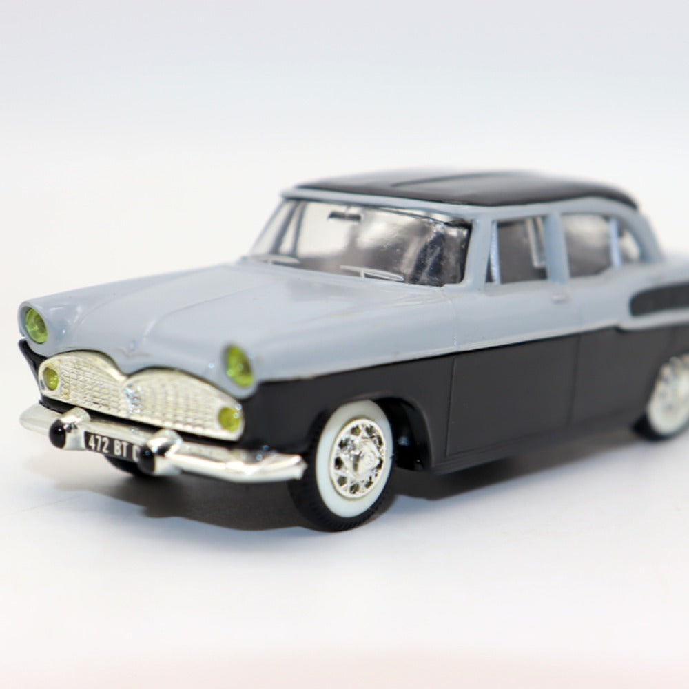 1/43 Scale 1958 Simca Chambord Diecast Model Car – old boy hobby