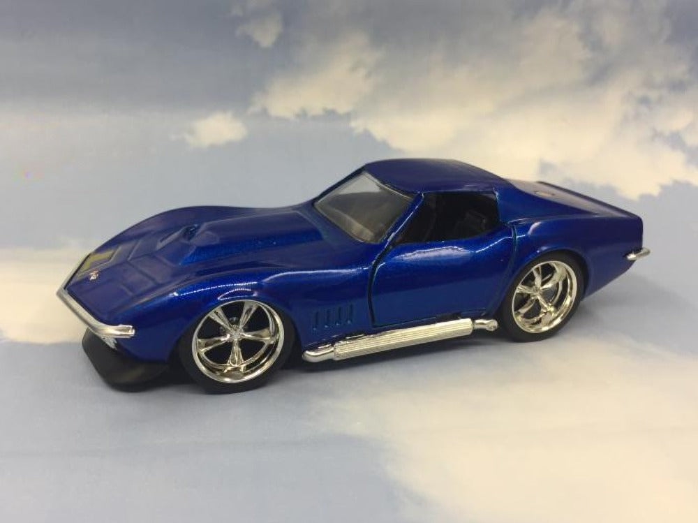 1/32 Scale 1969 Chevrolet Corvette Sports Car Diecast Model