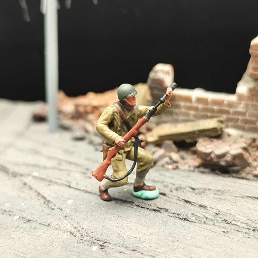 1/72 Scale WWII Soviet Soldiers Painted Figures for Model Dioramas