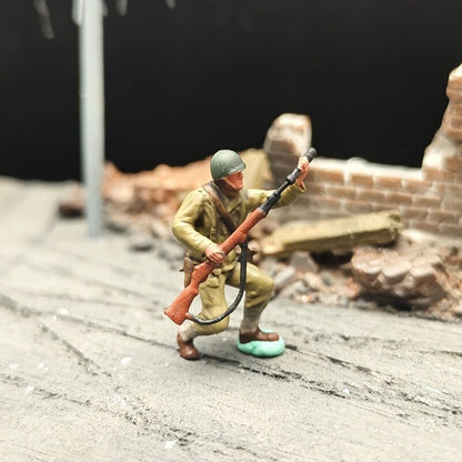 1/72 Scale WWII Soviet Soldiers Painted Figures for Model Dioramas