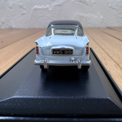 1/76 Scale Sunbeam Rapier Diecast Model Car